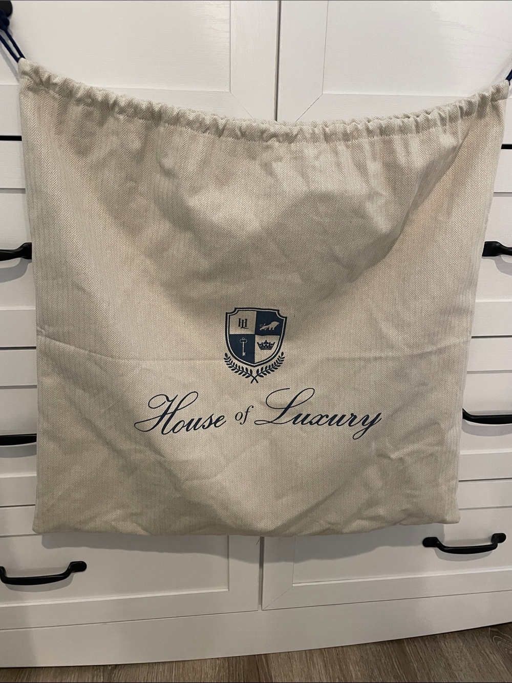 House of Luxury Dust Bag in Beige with Navy Logo